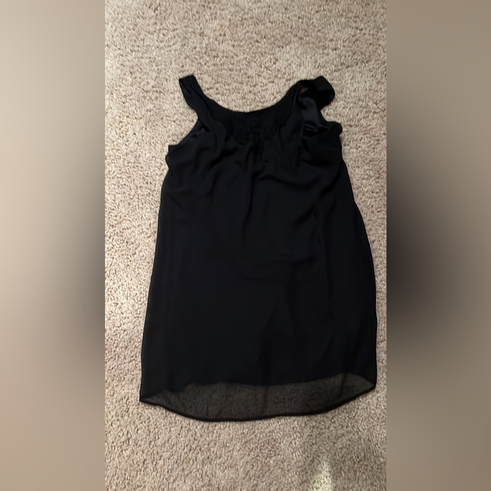 Adorable basic black dress.